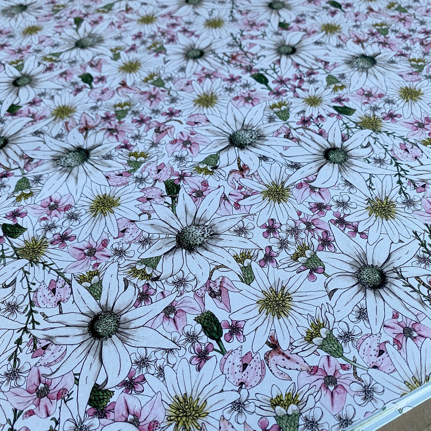 Gift Wrap/AUSSIE BOTANICALS